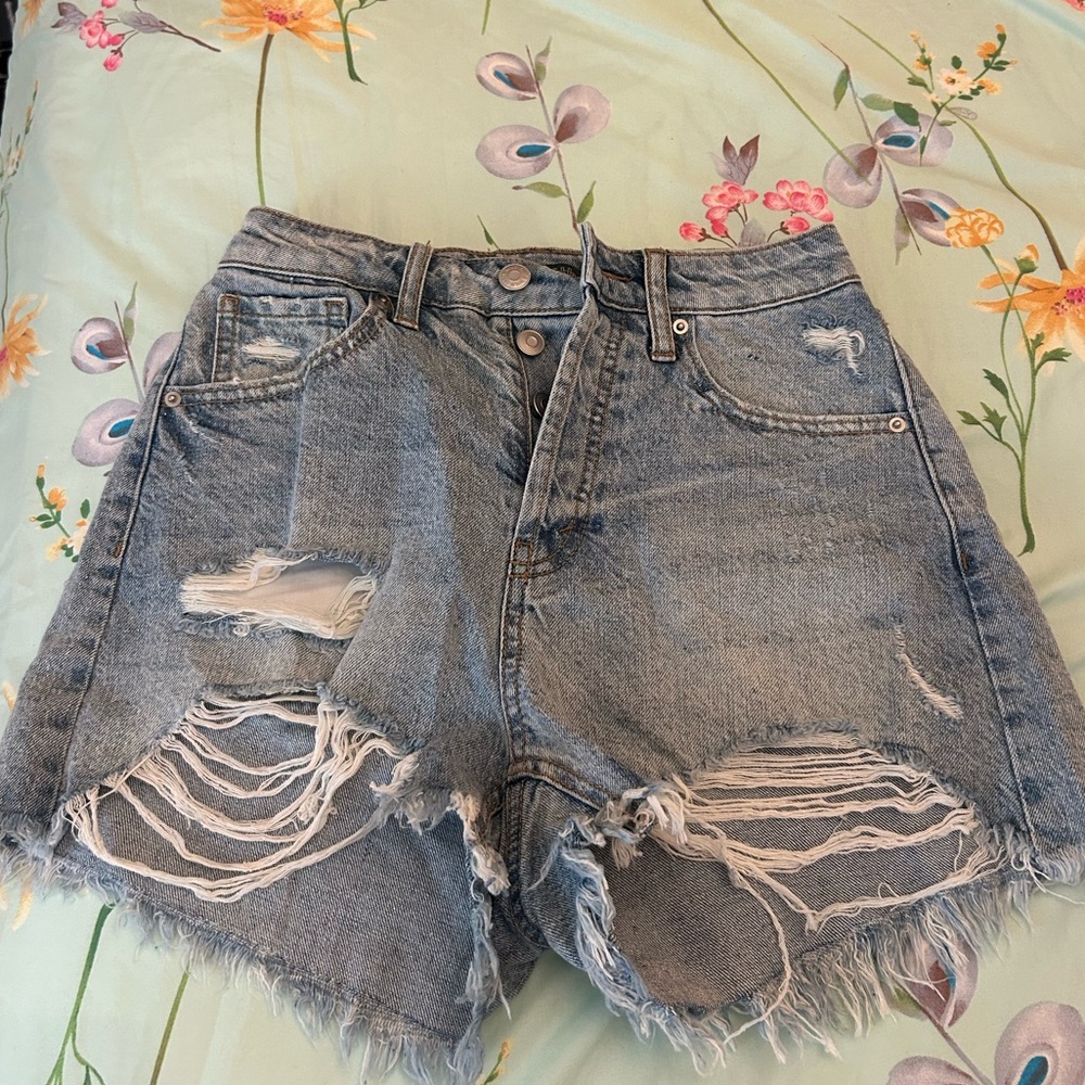 Cute Jean shorts!